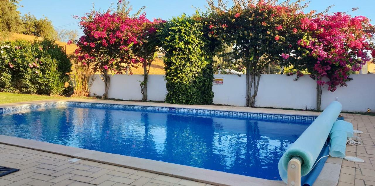Casa Oleandro By Flo Bed & Breakfast Vale Covo  Exterior photo